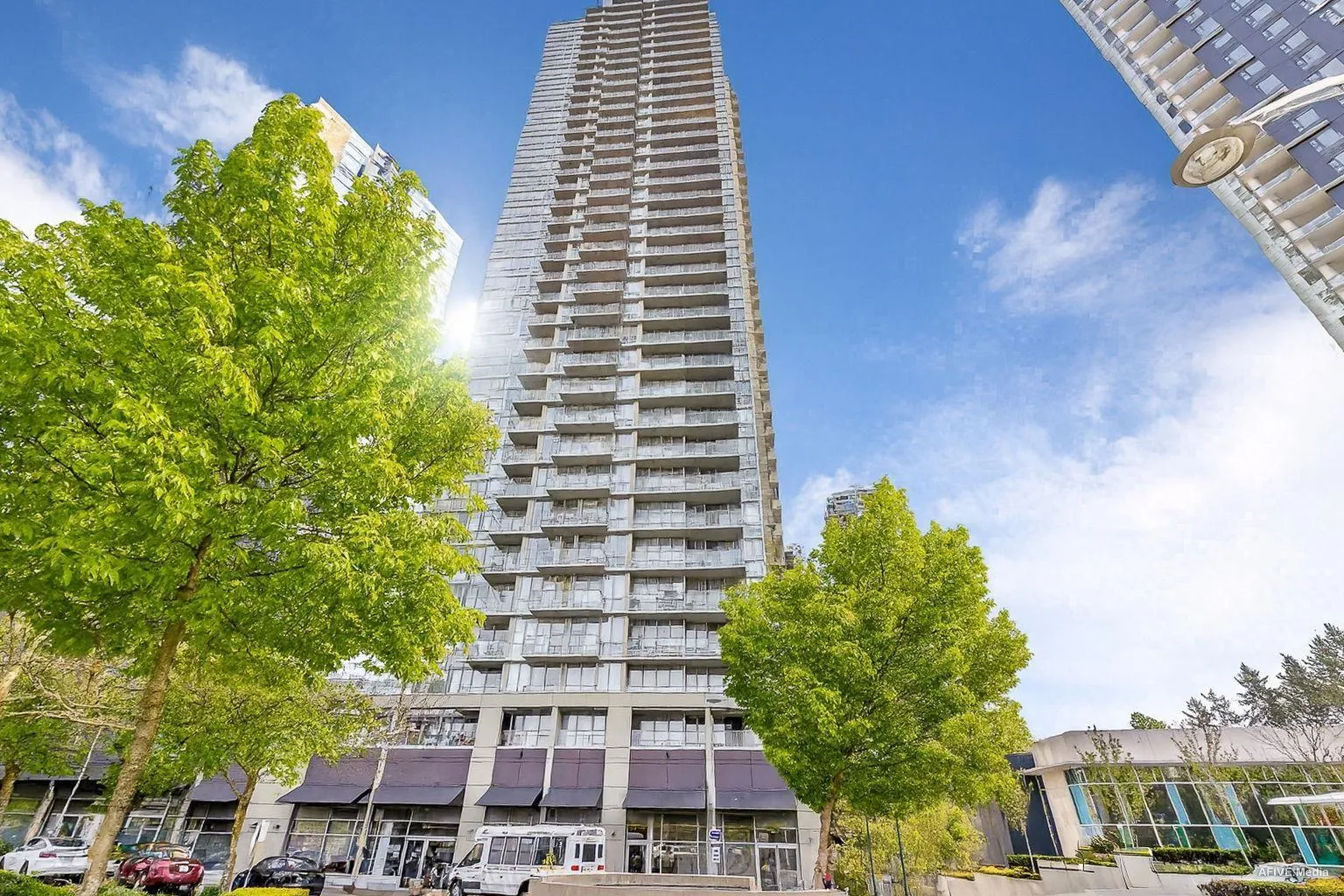 Apartment for rent: 2003 9981 Whalley Boulevard, Surrey, British Columbia V3T 0G6