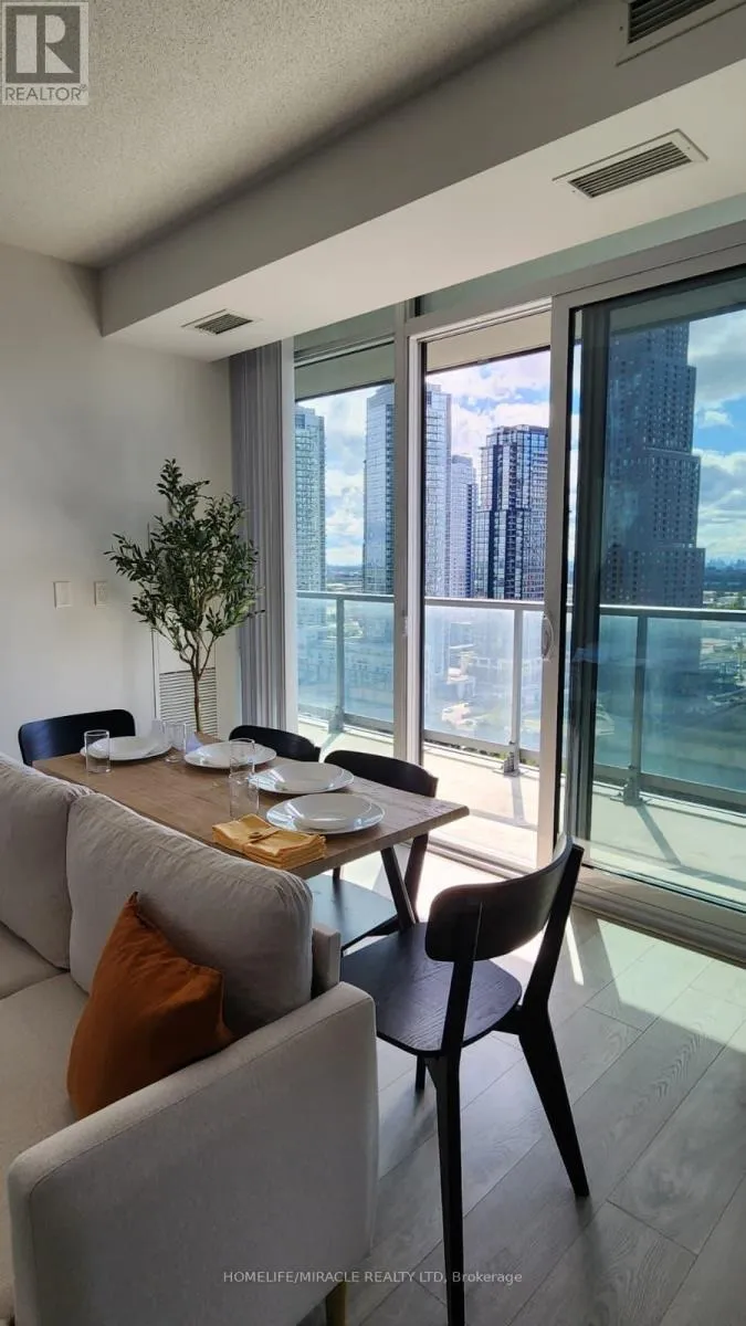 Apartment for rent: 2004 - 7895 Jane Street, Vaughan, Ontario L4K 0K2