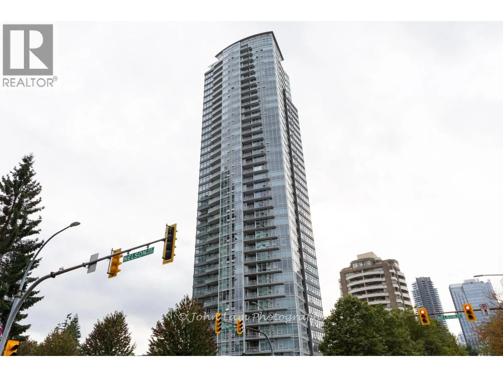 Apartment for rent: 2005 4880 Bennett Street, Burnaby, British Columbia V5H 0C1