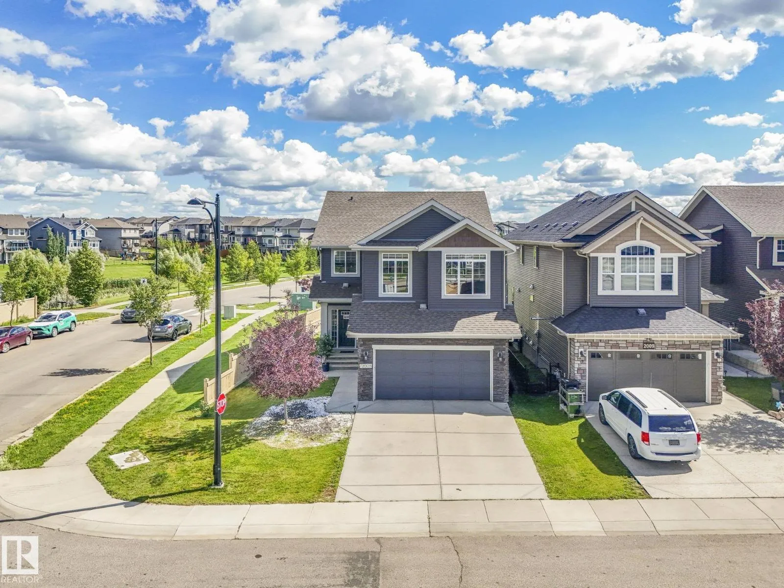 House for rent: 2005 57 St Sw, Edmonton, Alberta T6X 2B9