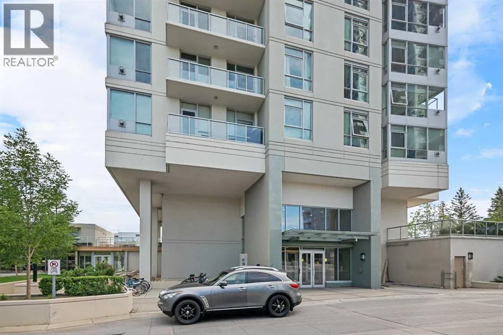 Apartment for rent: 2005, 77 Spruce Place Sw, Calgary, Alberta T3C 3X6