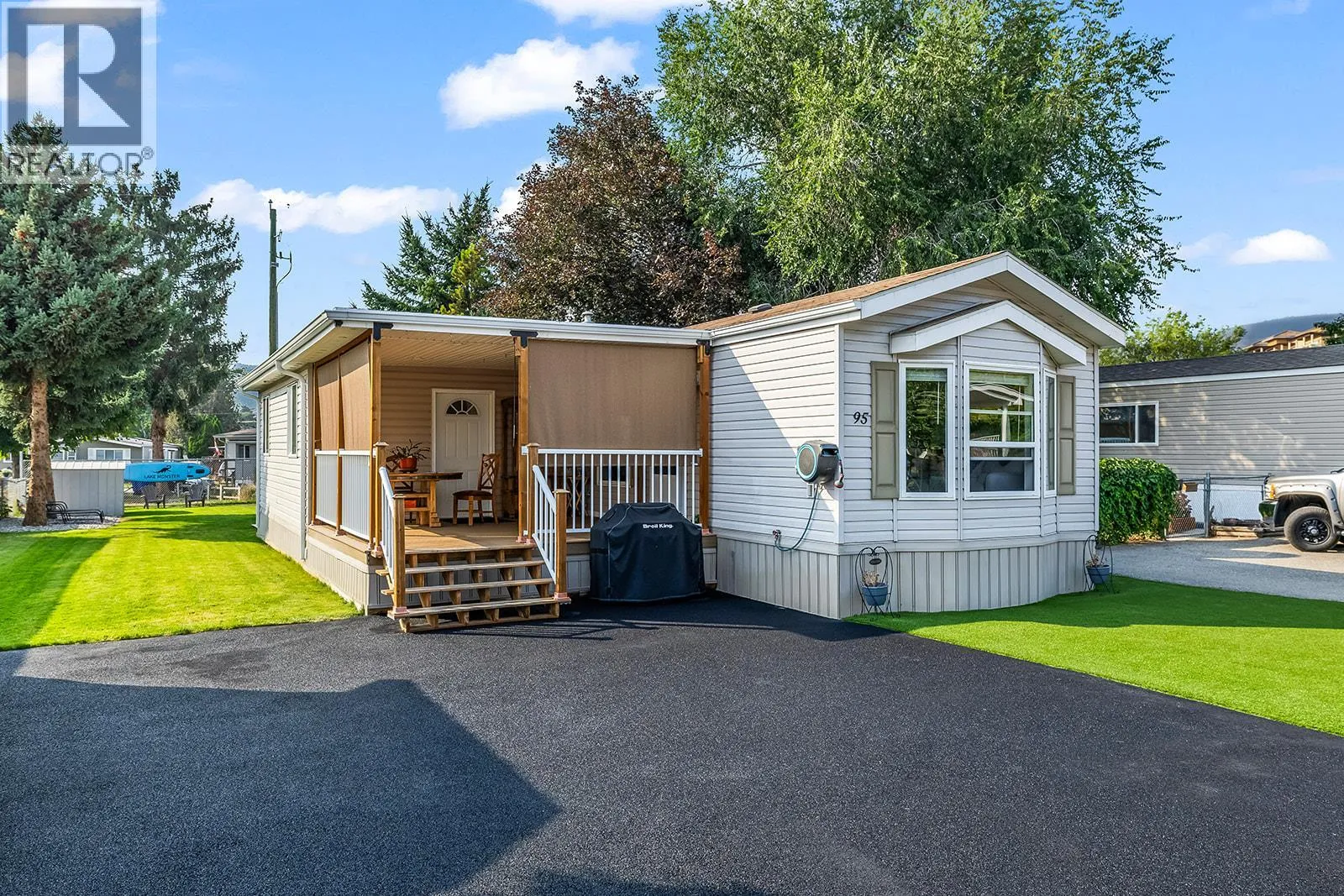 Manufactured Home for rent: 2005 Boucherie Road Unit# 95, Westbank, British Columbia V4T 1R4