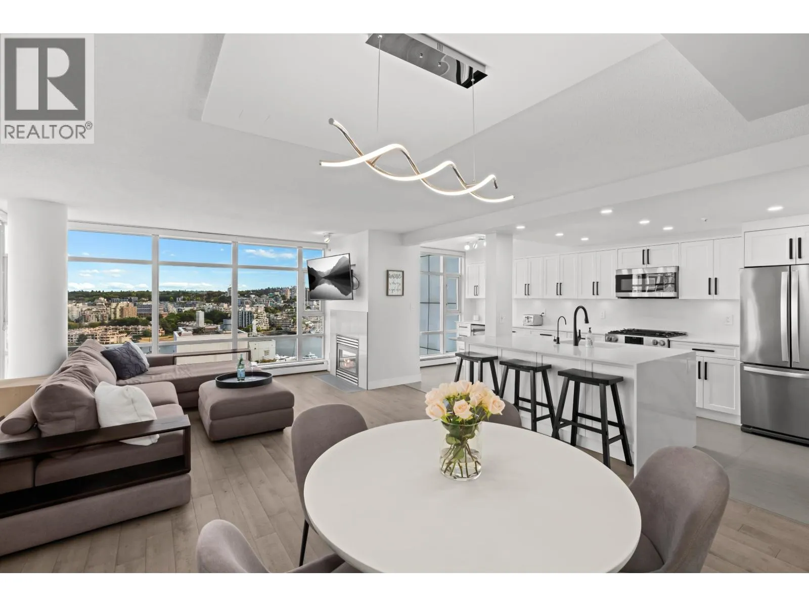 Apartment for rent: 2006 198 Aquarius Mews, Vancouver, British Columbia V6Z 2Y4