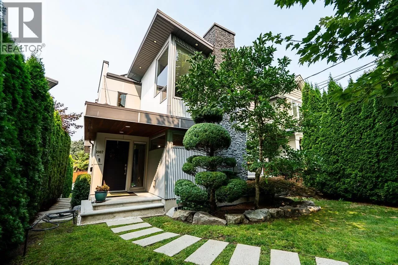 House for rent: 2007 Larson Road, North Vancouver, British Columbia V7M 3A1