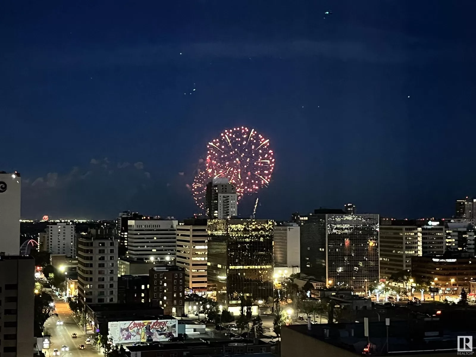 Apartment for rent: #2008 10303 105 St Nw, Edmonton, Alberta T5J 5G3