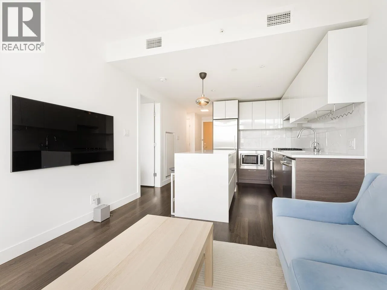 Apartment for rent: 2008 8538 River District, Vancouver, British Columbia V5S 0C9