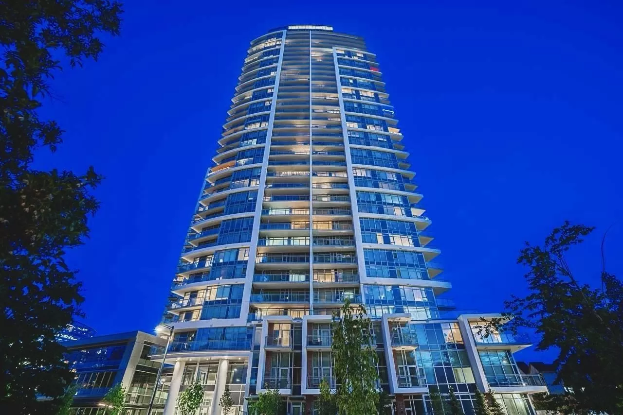 Apartment for rent: 2009 13308 Central Avenue, Surrey, British Columbia V3T 0M4