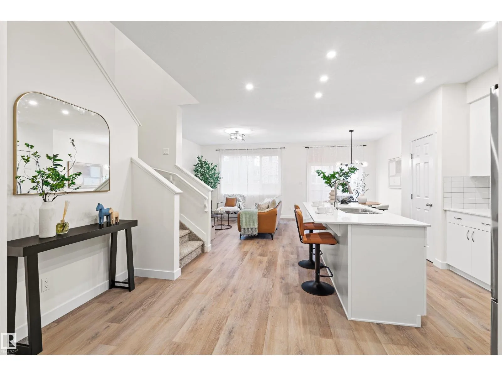 House for rent: 2009 209a St Nw, Edmonton, Alberta T6M 3C8