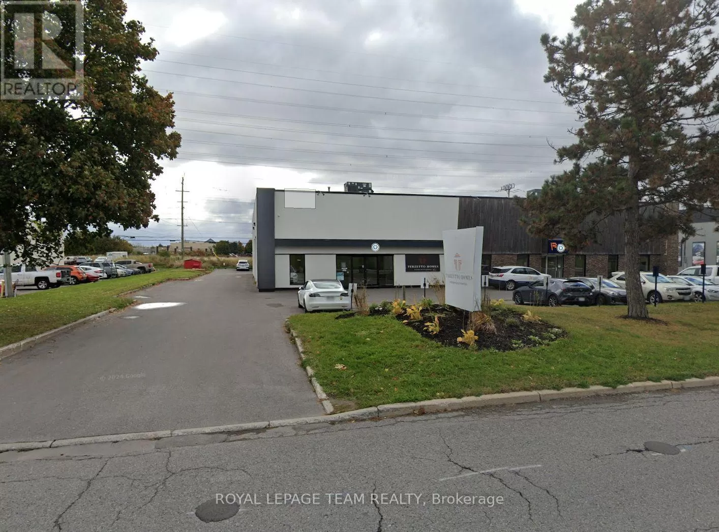 Multi-Tenant Industrial for rent: 200b - 50 Colonnade Road N, Ottawa, Ontario K2E 7J6