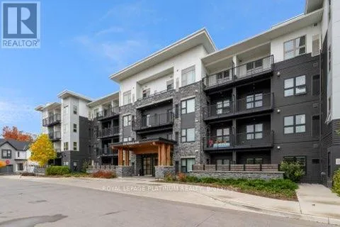 Apartment for rent: 201 - 110 Fergus Avenue, Kitchener, Ontario N2A 2H2