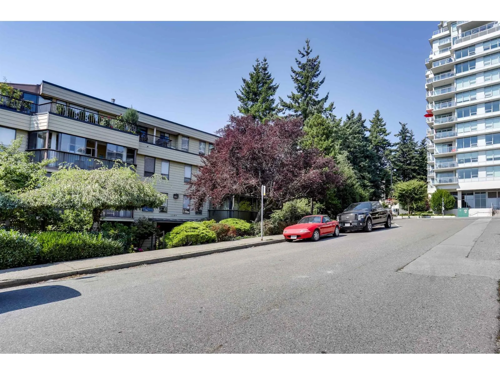 Apartment for rent: 201 1389 Winter Street, White Rock, British Columbia V4B 3Y2