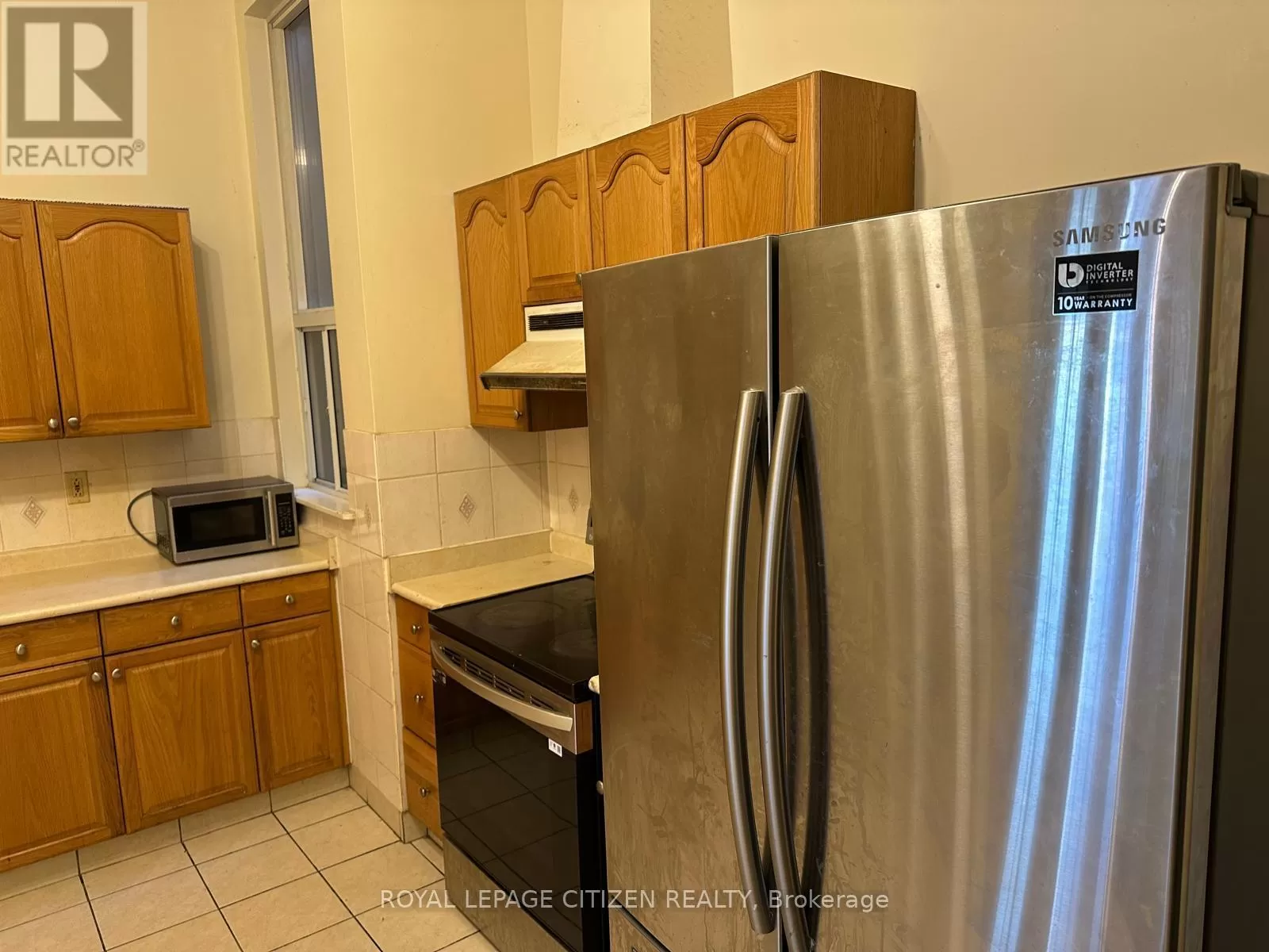 Residential Commercial Mix for rent: 201 - 1864 Danforth Avenue, Toronto, Ontario M4C 1J4