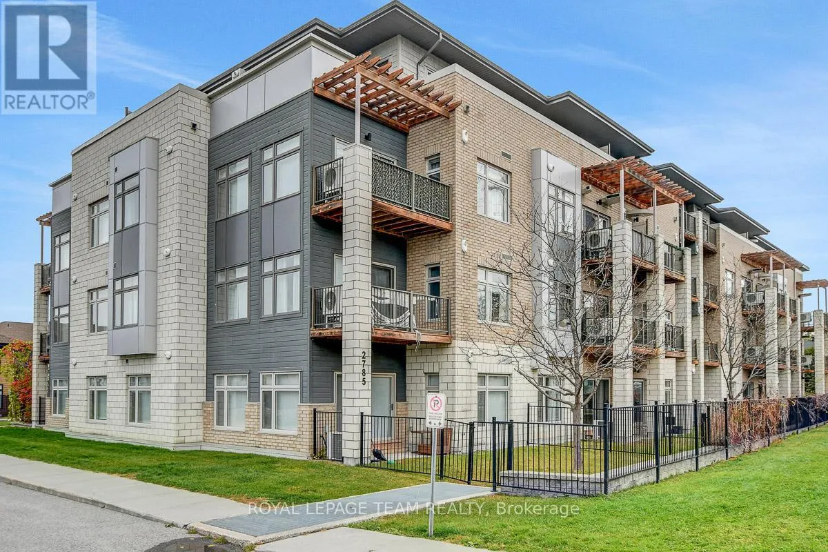 Apartment for rent: 201 - 2785 Baseline Road, Ottawa, Ontario K2H 1G9