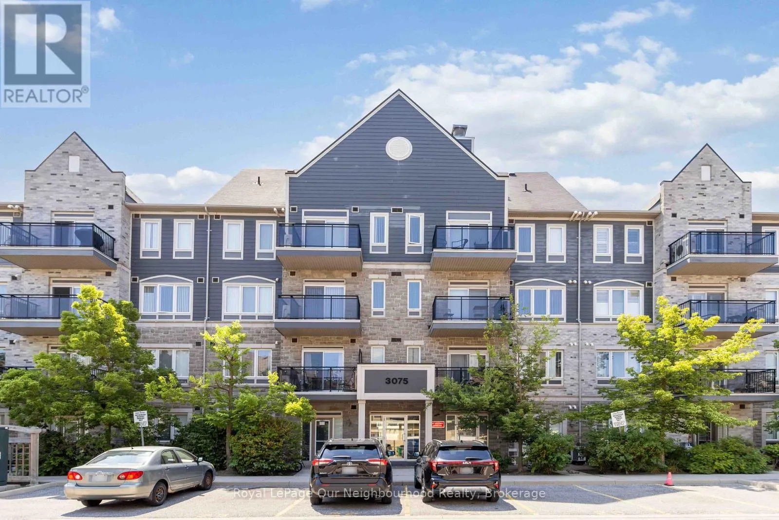 Apartment for rent: 201 - 3075 Thomas Street, Mississauga, Ontario L5M 0M4