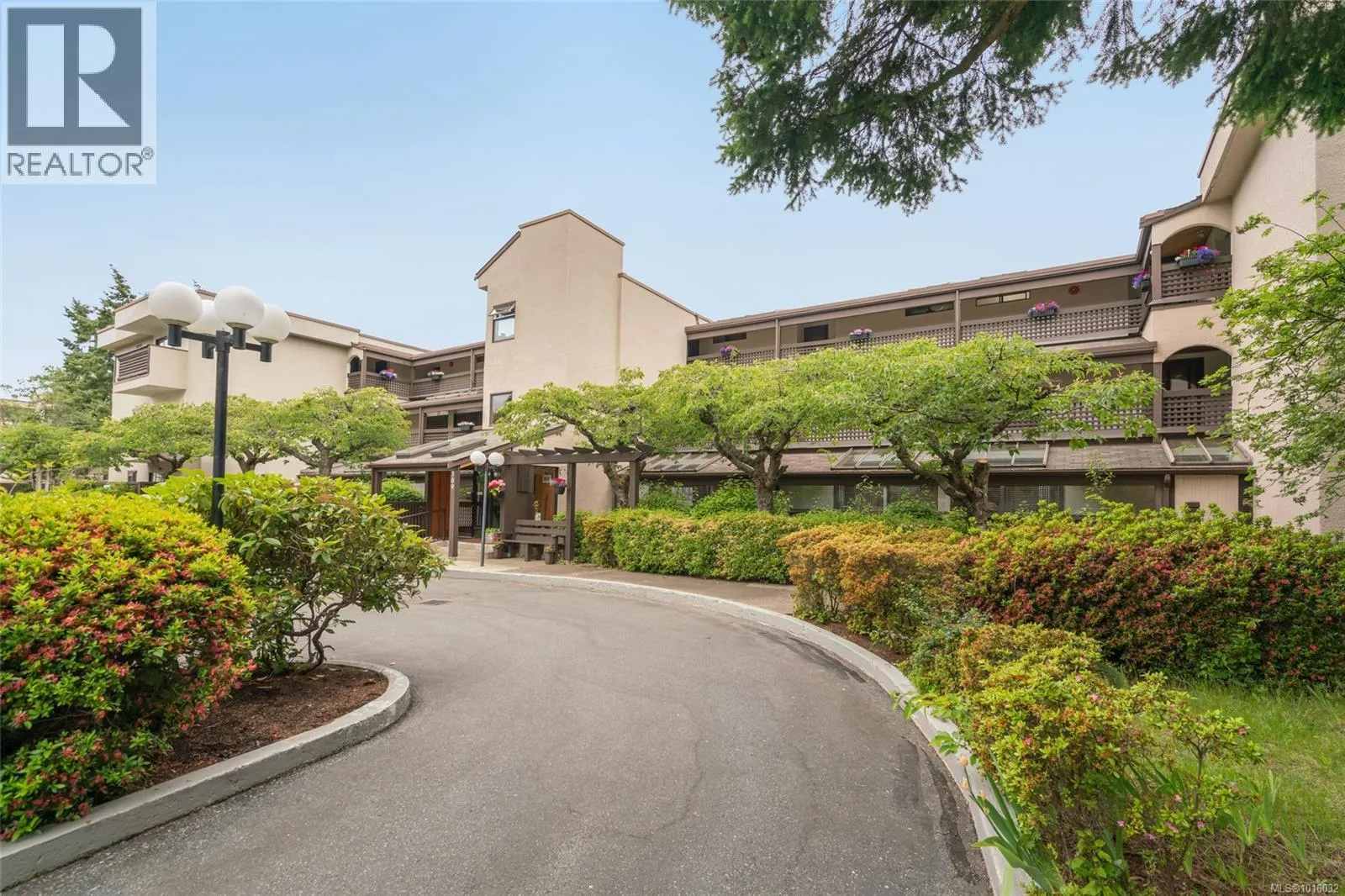 Apartment for rent: 201 309 Morison Ave, Parksville, British Columbia V9P 1M6