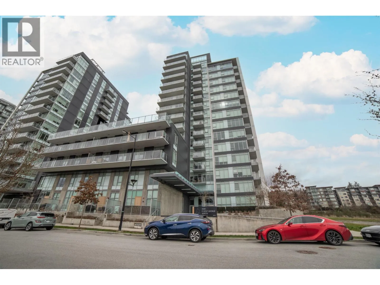 Apartment for rent: 201 3581 Ne Kent Avenue, Vancouver, British Columbia V5S 0H6