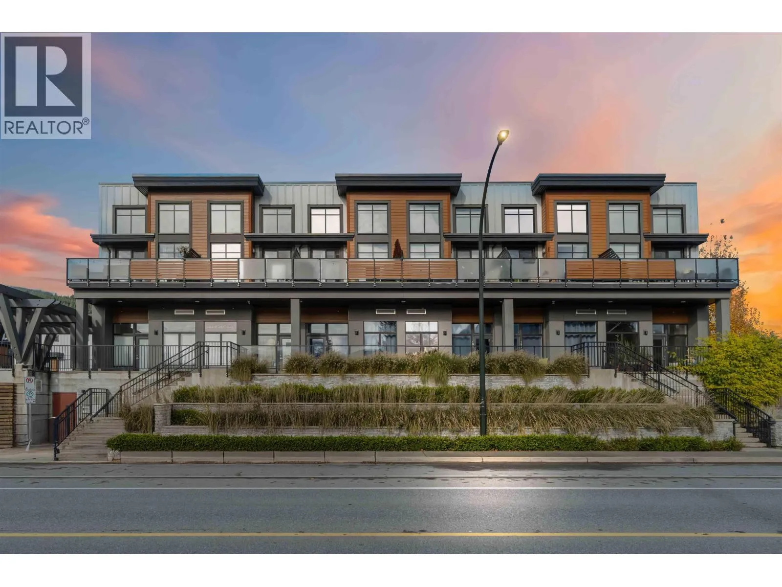 Row / Townhouse for rent: 201 39771 Government Road, Squamish, British Columbia V8B 0Z1