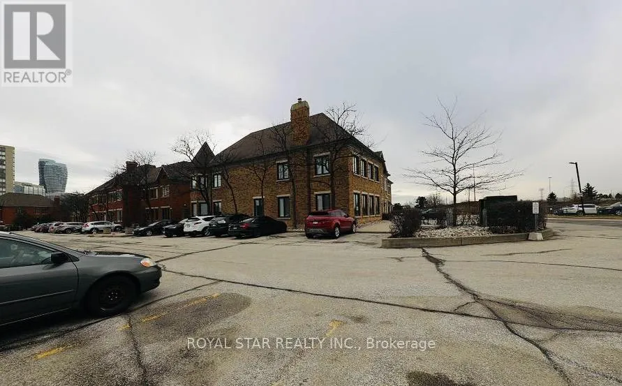 Retail for rent: 201 - 4315 Village Center Court, Mississauga, Ontario L4Z 1S2