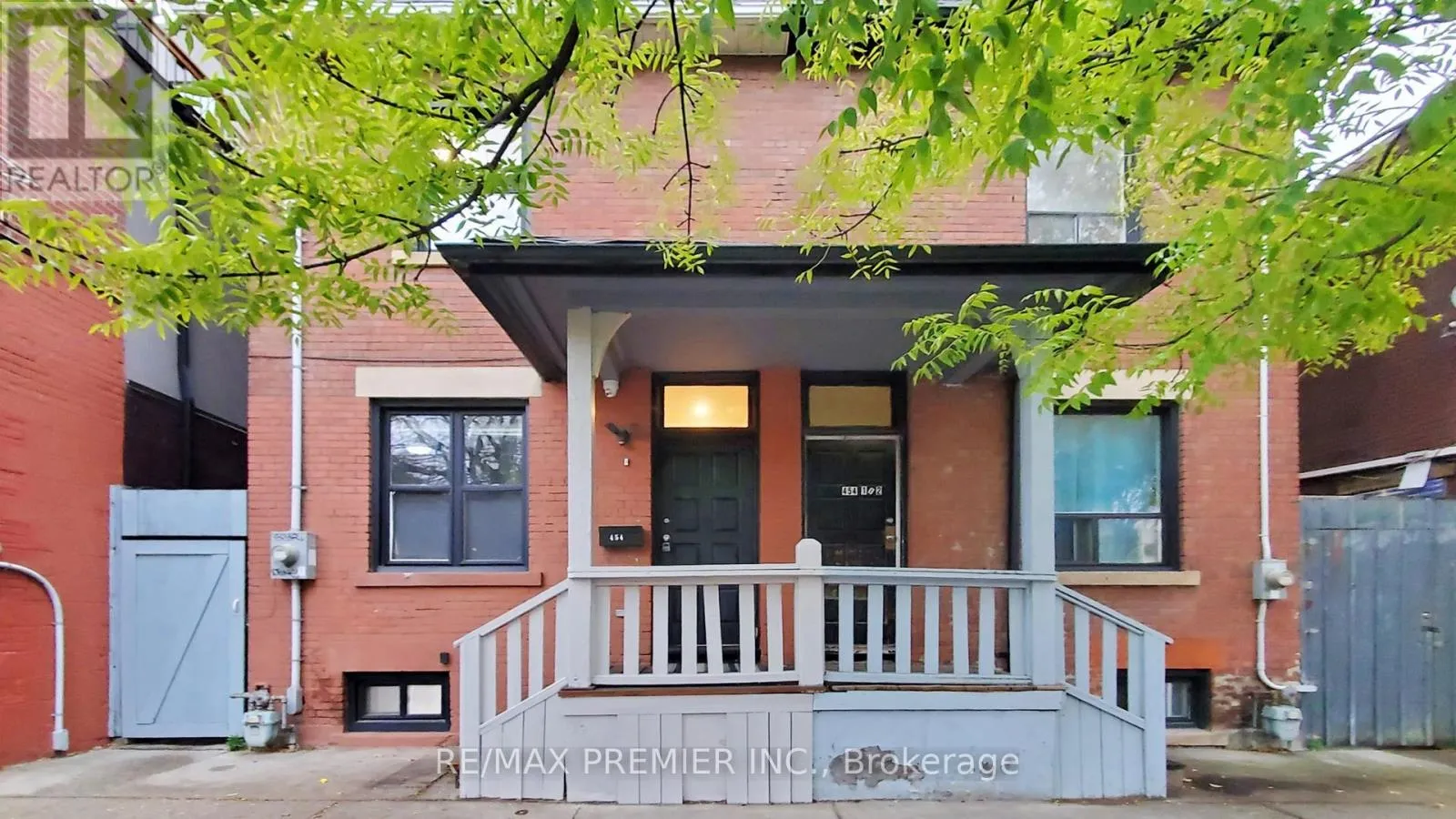 House for rent: 201 - 454 Gerrard Street E, Toronto, Ontario M5A 2H2