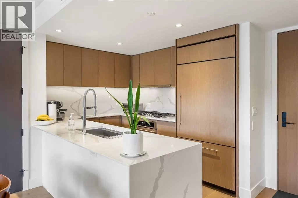 Apartment for rent: 201 5089 Quebec Street, Vancouver, British Columbia V5W 0E5