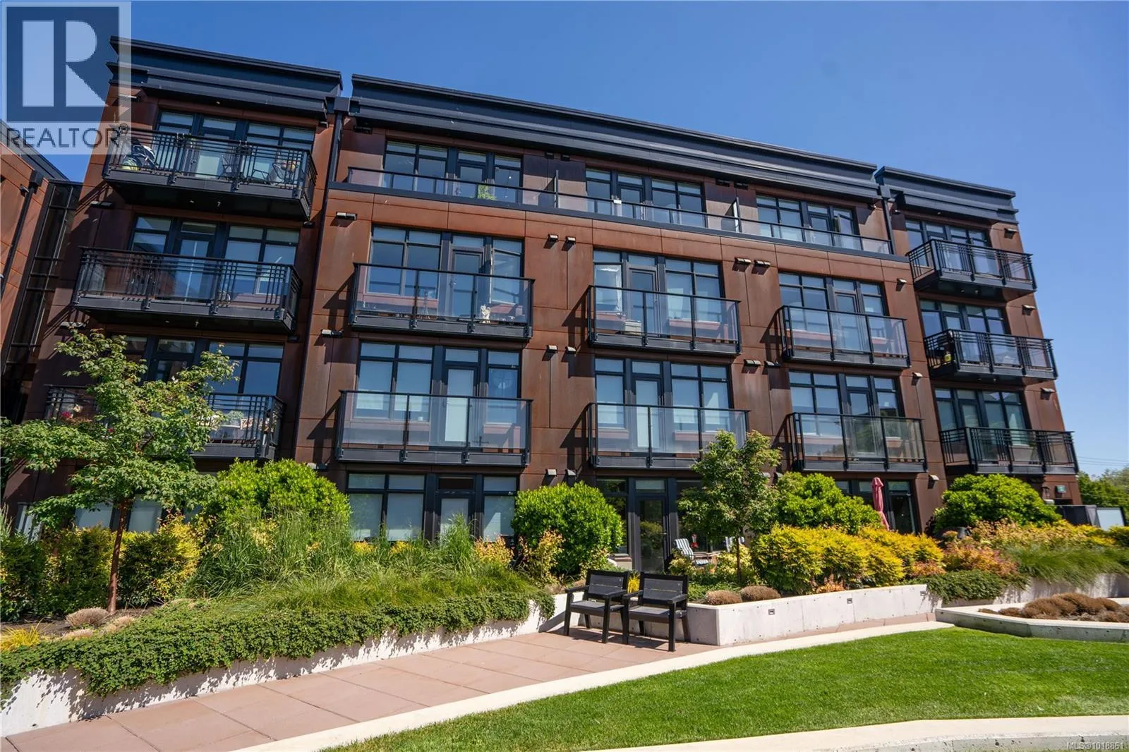 Apartment for rent: 201 515 Chatham St, Victoria, British Columbia V8T 0C8