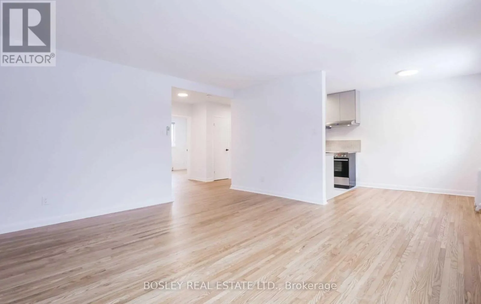 Other for rent: 201 - 555 Birchmount Road, Toronto, Ontario M1K 1P8