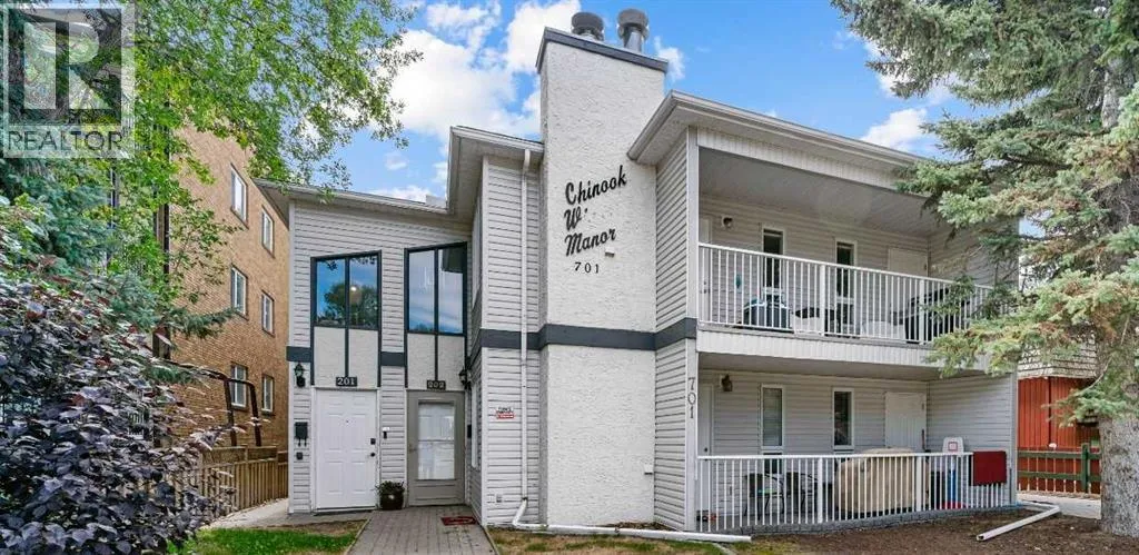 Row / Townhouse for rent: 201, 701 56 Avenue Sw, Calgary, Alberta T2V 0G9