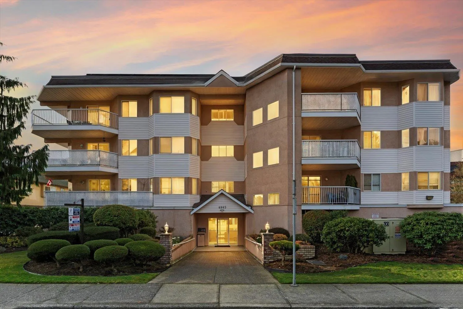 Apartment for rent: 201 8985 Mary Street|chilliwack Proper West, Chilliwack, British Columbia V2P 4J4