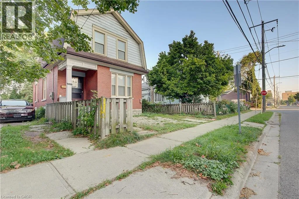 House for rent: 201 Clarence Street, London, Ontario N6B 2J8