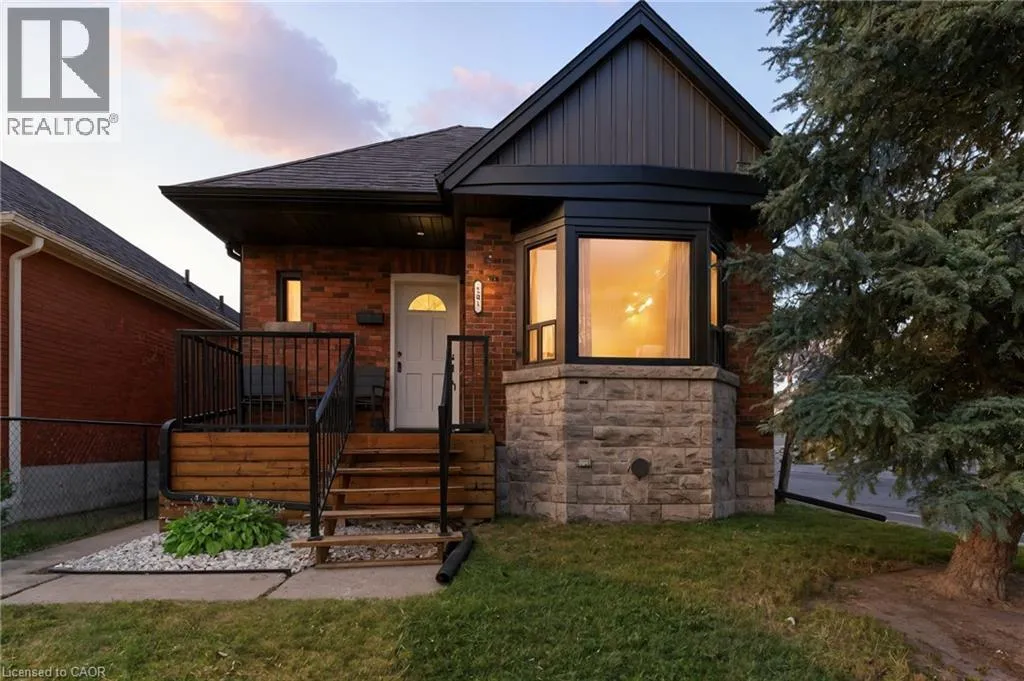 House for rent: 201 Fairfield Avenue, Hamilton, Ontario L8H 5H3