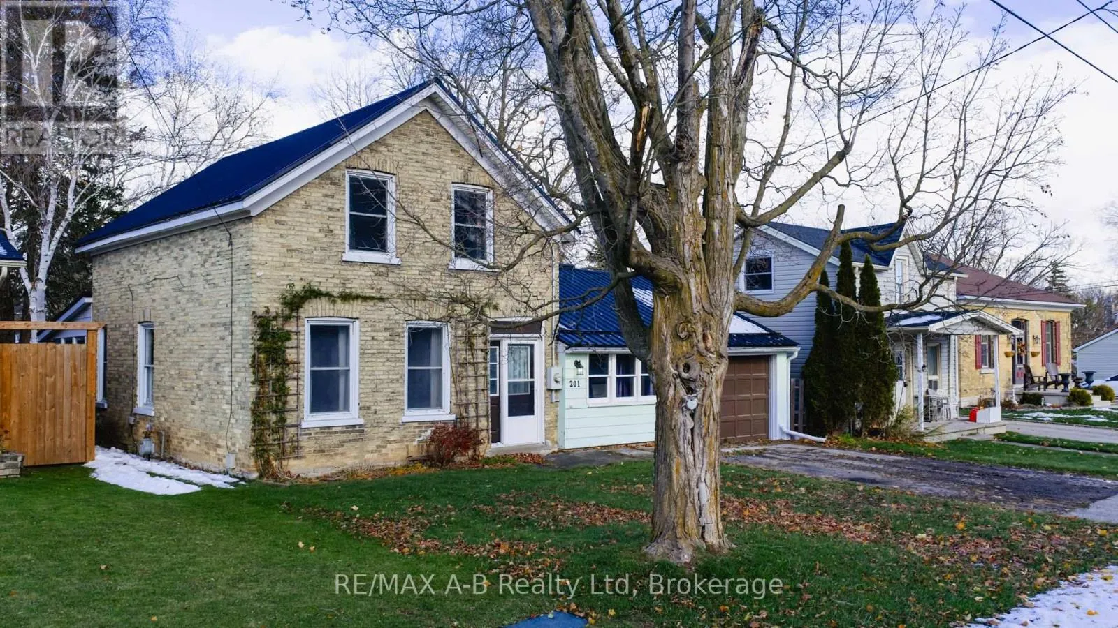 House for rent: 201 Jones Street W, St. Marys, Ontario N4X 1A1