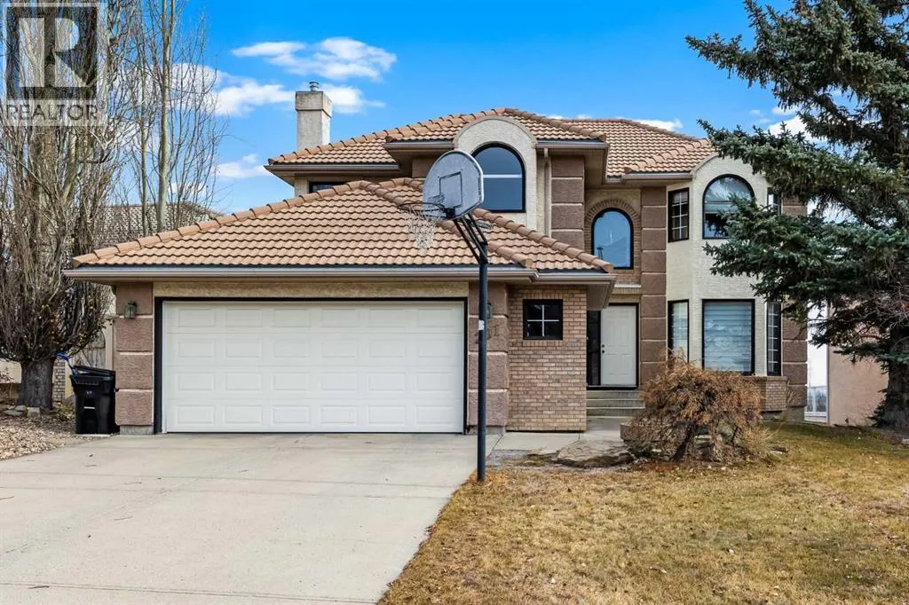 House for rent: 201 Signature Way Sw, Calgary, Alberta T3H 2Y2