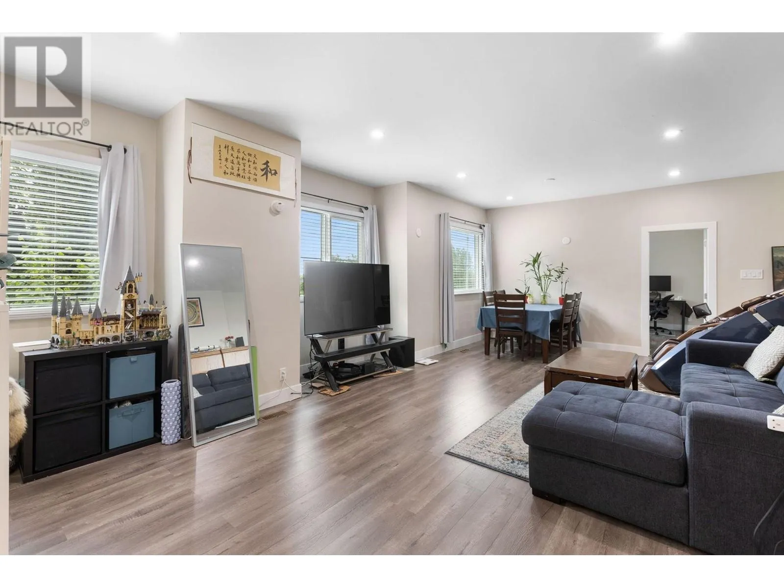 House for rent: 2013 Marine Way, New Westminster, British Columbia V3M 2H2