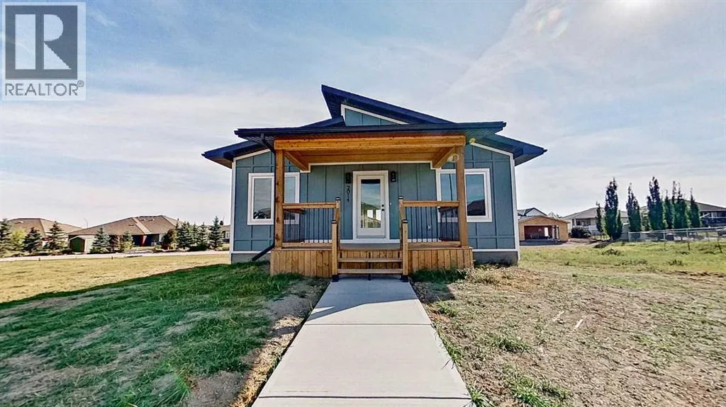 House for rent: 2014 31 Avenue, Nanton, Alberta T0L 1R0