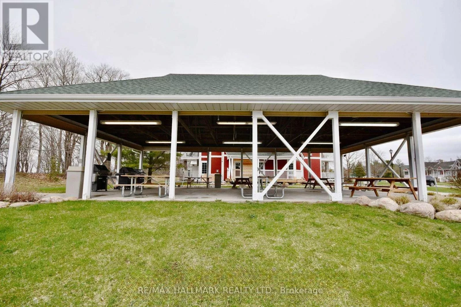 Row / Townhouse for rent: 2014/15 - 90 Highland Drive, Oro-Medonte, Ontario L0L 2X0