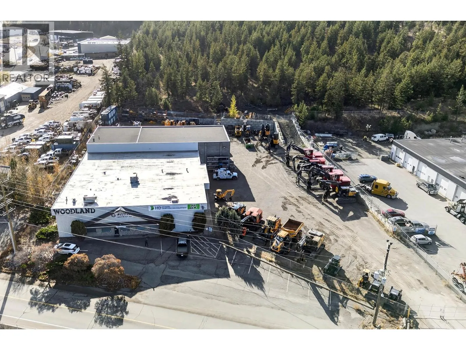 Other for rent: 2015 W Trans Canada Highway, Kamloops, British Columbia V1S 1A7