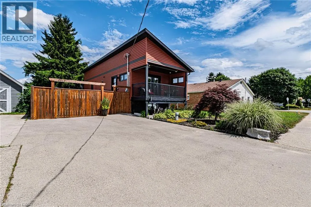 House for rent: 2017 Erie Street, Port Dover, Ontario N0A 1N7