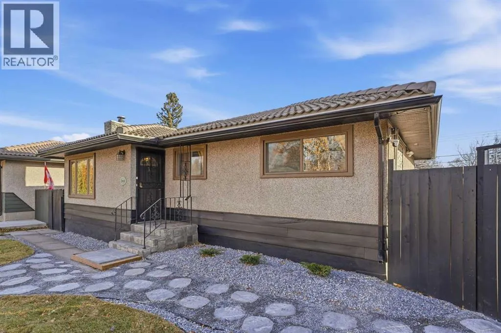 House for rent: 2018 Cottonwood Crescent Se, Calgary, Alberta T2B 1R1