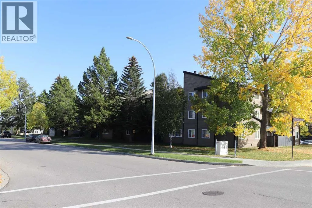 Apartment for rent: 201a, 5611 10 Avenue, Edson, Alberta T7E 1R4