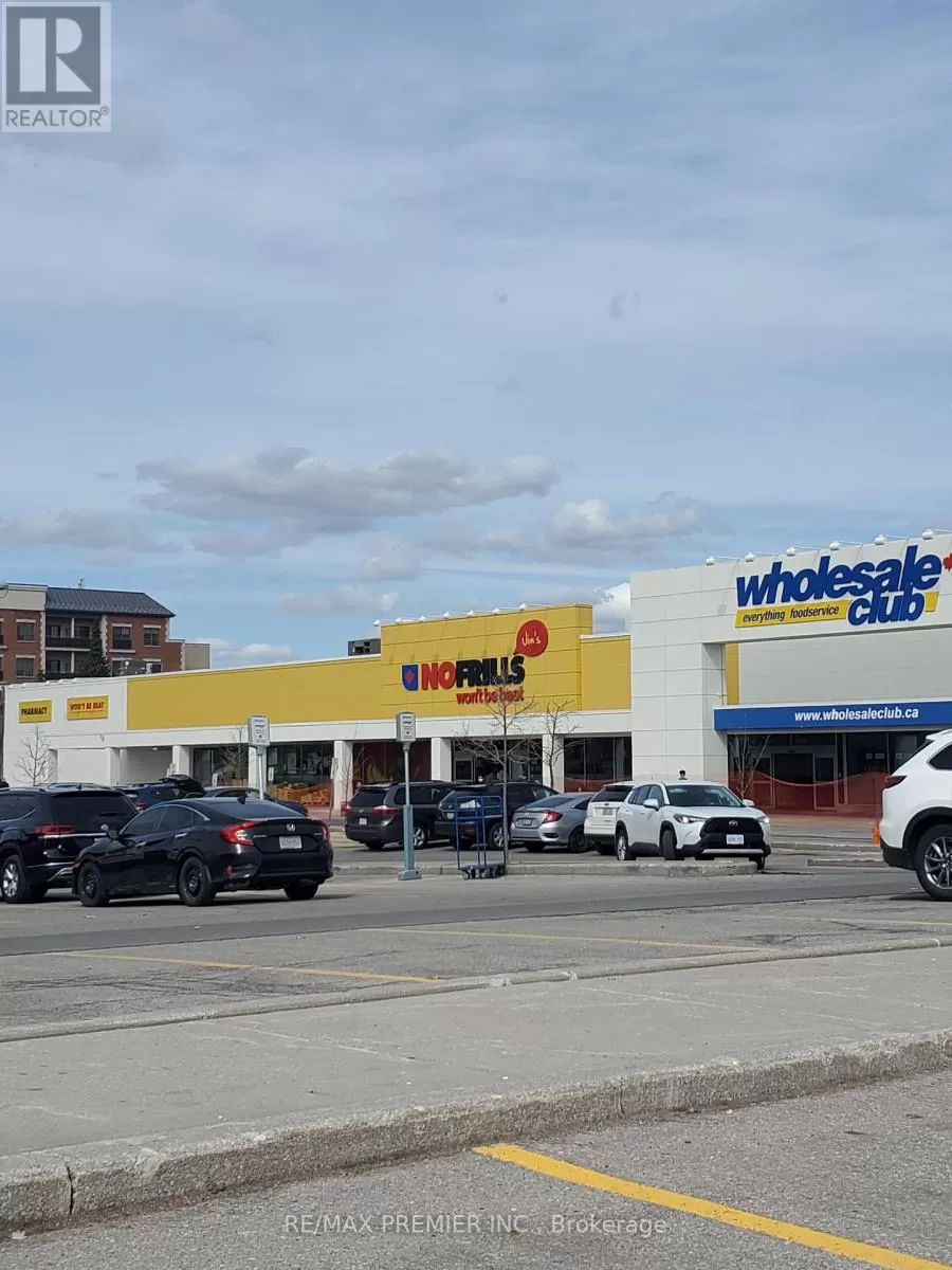 Offices for rent: 202 - 10909 Yonge Street, Richmond Hill, Ontario L4C 3E3