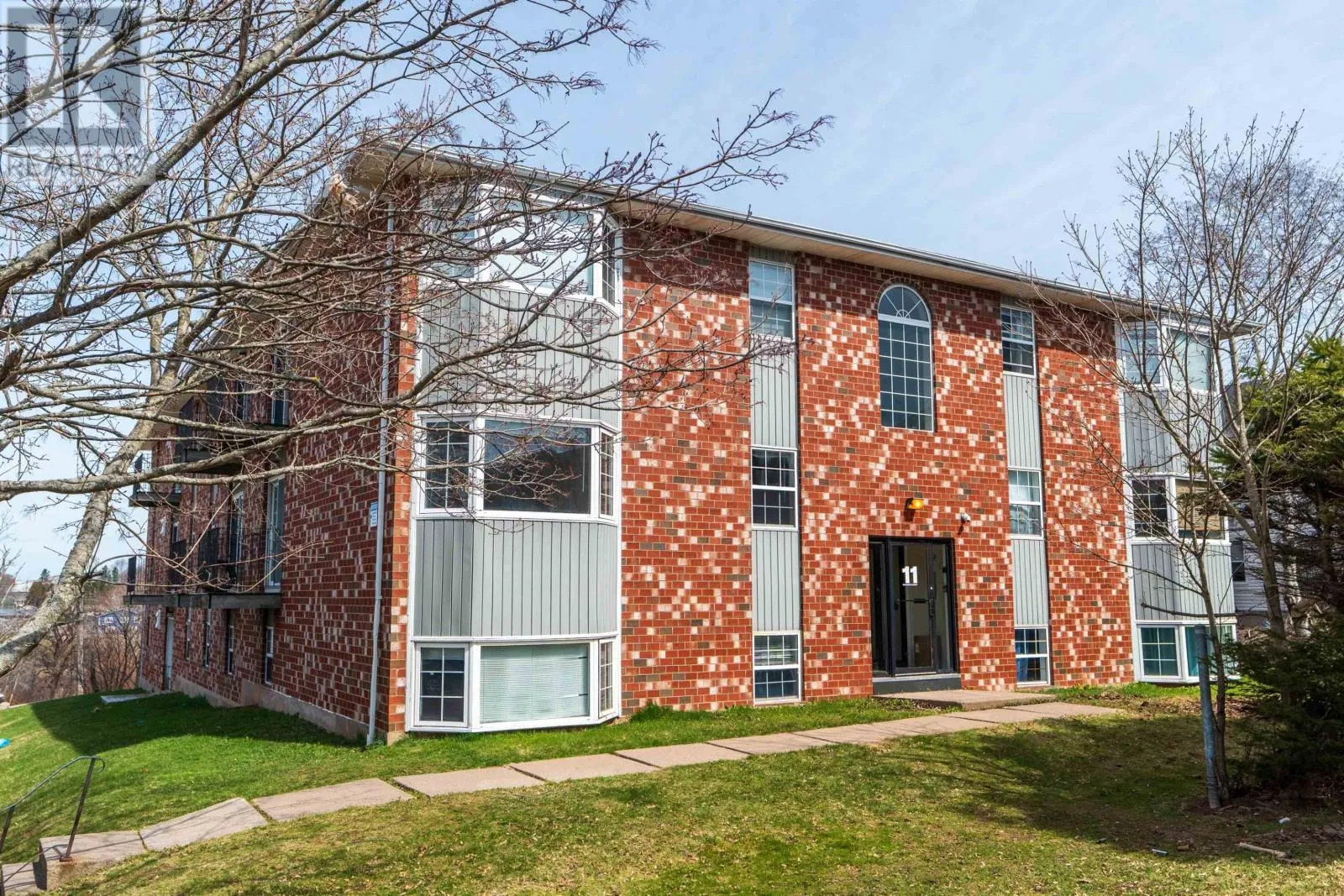 Apartment for rent: #202 11 Browns Court, Charlottetown, Prince Edward Island C1A 9H3