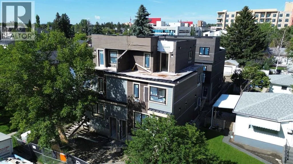 Row / Townhouse for rent: 202, 1729 31 Street Sw, Calgary, Alberta T3C 1N2