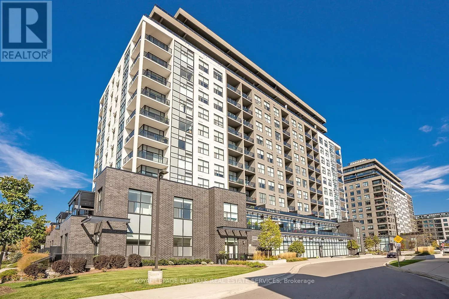 Apartment for rent: 202 - 1878 Gordon Street, Guelph, Ontario N1L 0P4