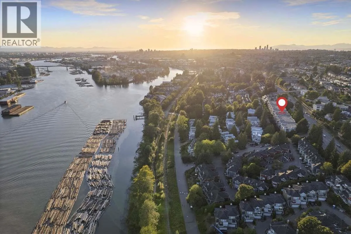 Apartment for rent: 202 2250 Se Marine Drive, Vancouver, British Columbia V5P 2S2