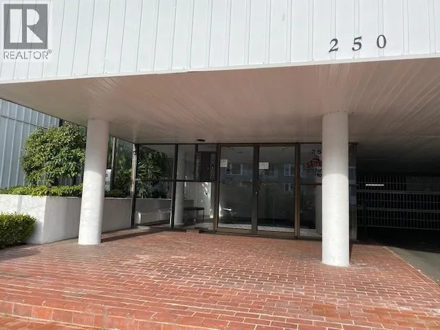 Apartment for rent: 202 250 W 1st Street, North Vancouver, British Columbia V7M 1B4