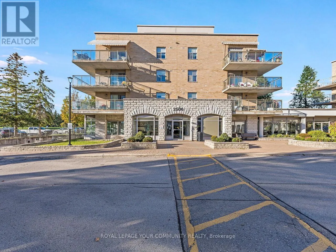 Apartment for rent: 202 - 2506 Rutherford Road, Vaughan, Ontario L4K 5N4