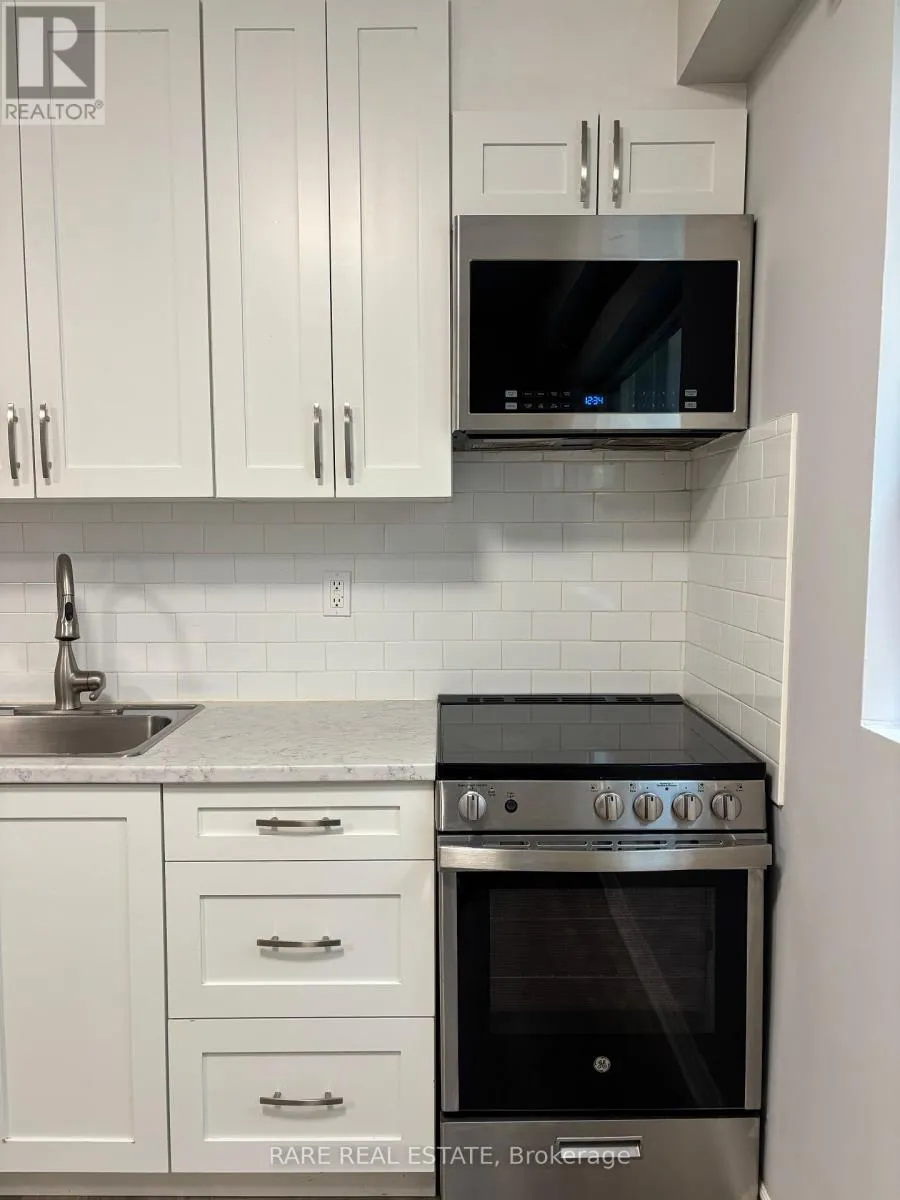 Residential Commercial Mix for rent: 202 - 253 Augusta Avenue, Toronto, Ontario M5T 2L8