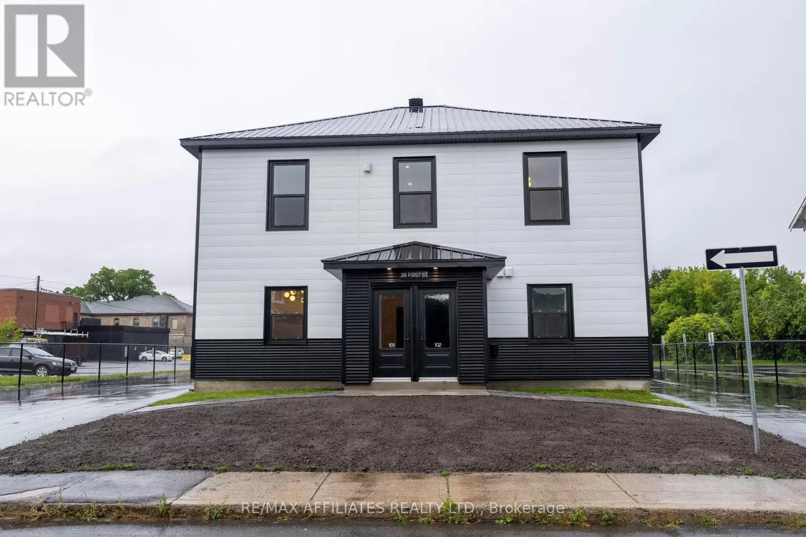 Other for rent: 202 - 26 First Street W, Cornwall, Ontario K6J 1B9