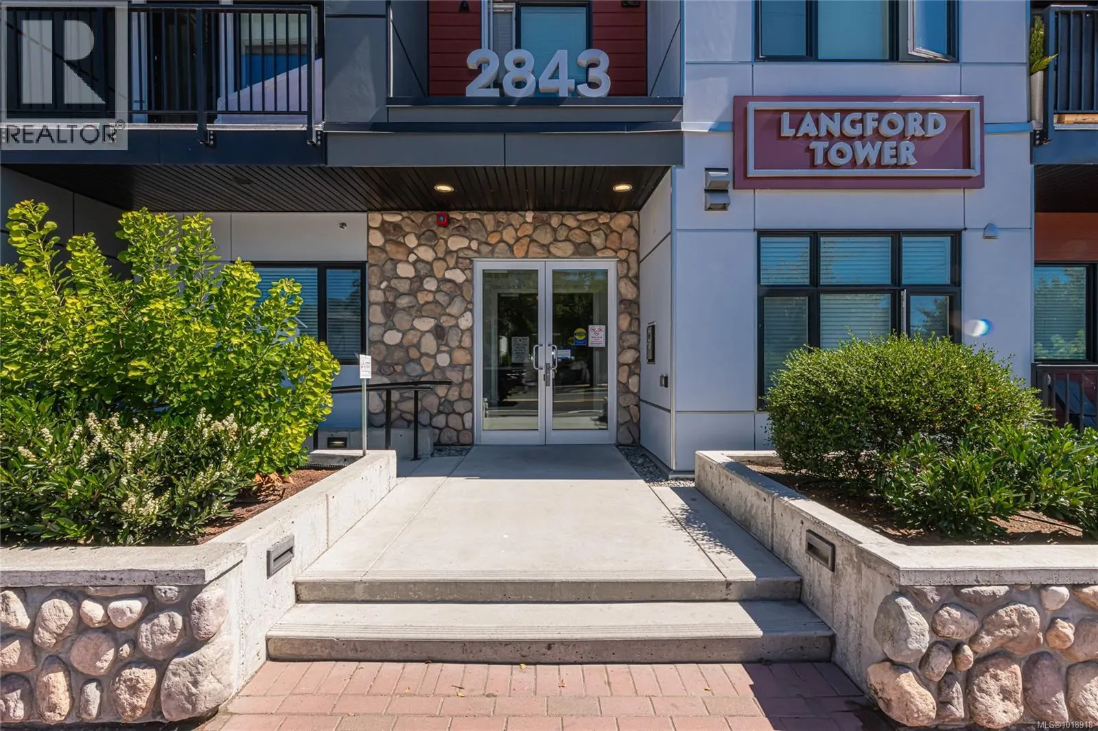 Apartment for rent: 202 2843 Jacklin Rd, Langford, British Columbia V9B 4P4