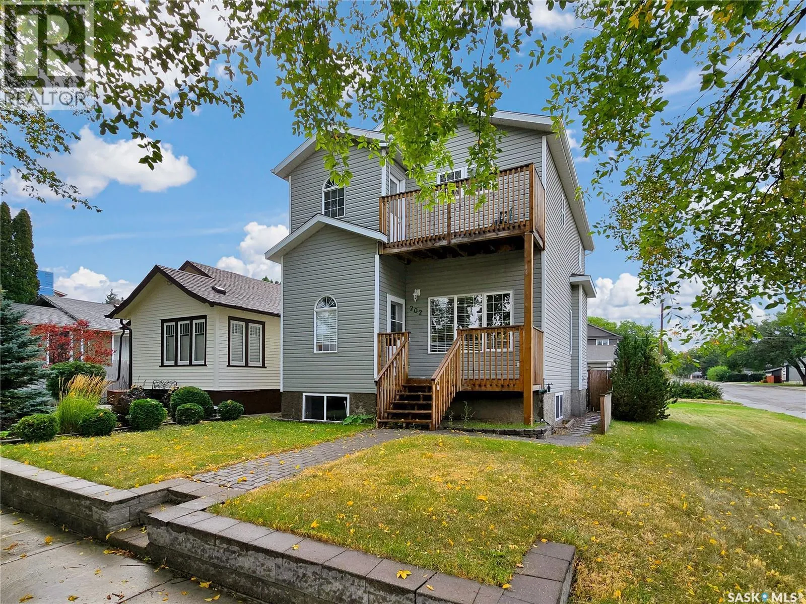 House for rent: 202 2nd Street E, Saskatoon, Saskatchewan S7H 1N6